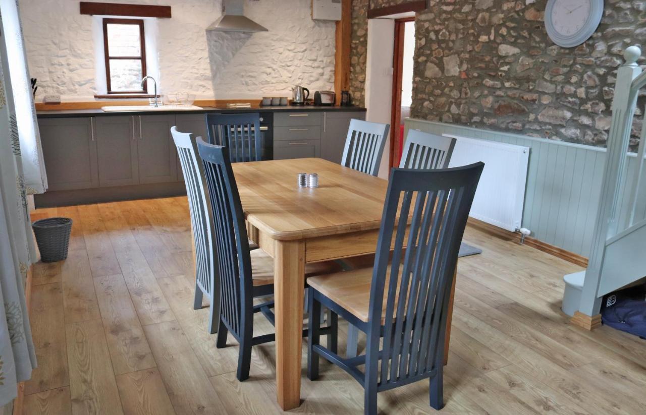 Pullman Cottage - The Culm Valley Inn Culmstock Exteriör bild